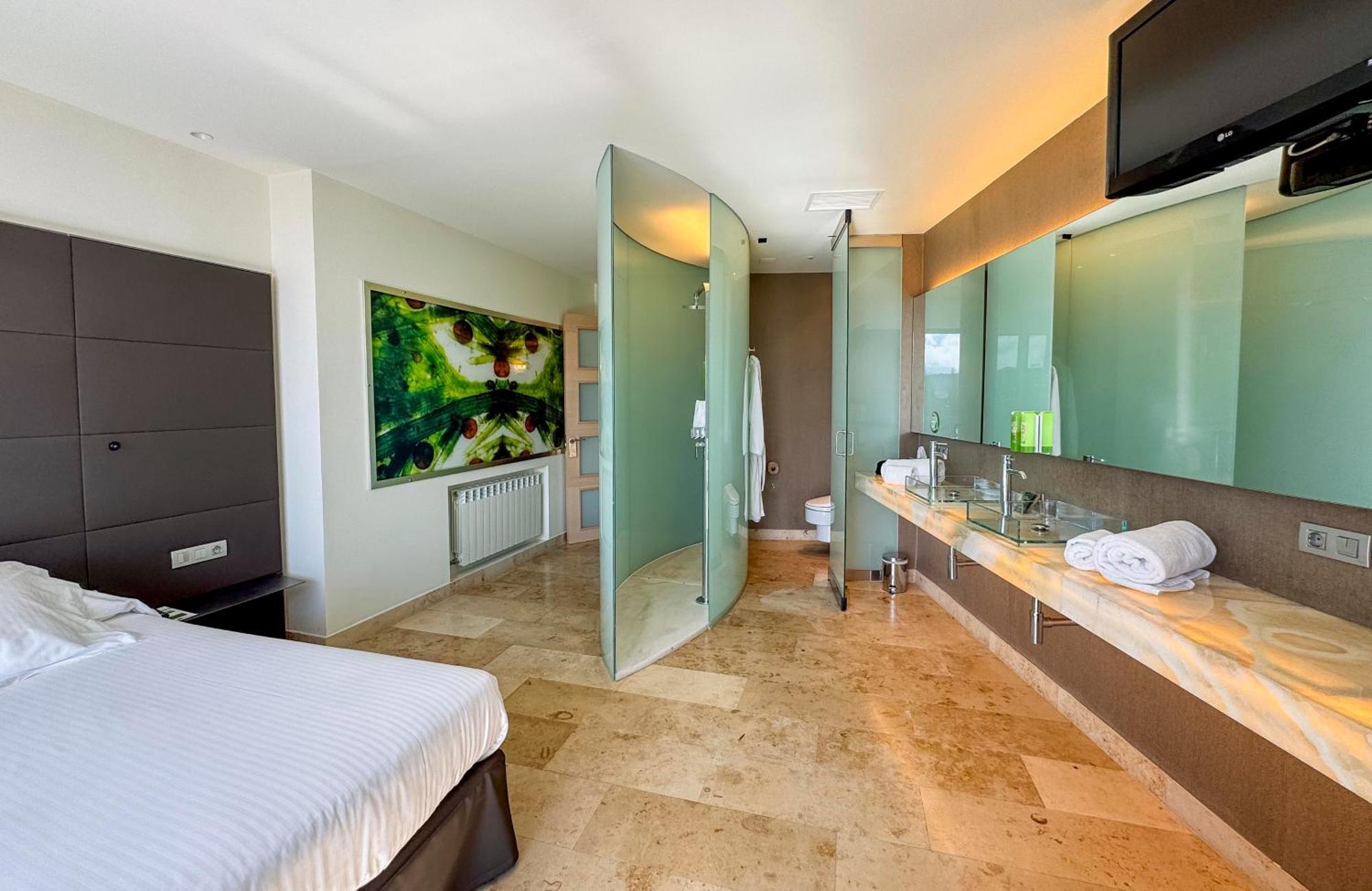 Hotel Jardines De Uleta Suites Віторія-Гастейс Екстер'єр фото